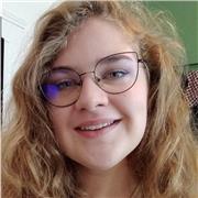Tutrice pour de l'aide aux devoirs, notamment en anglais ou en arts